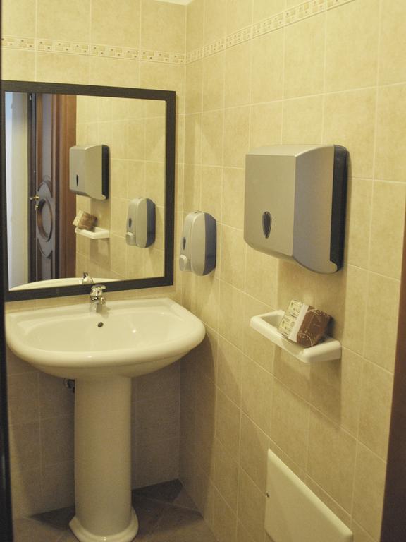 SantʼAgata di Militello Red Hotel Sant'Elia חדר תמונה