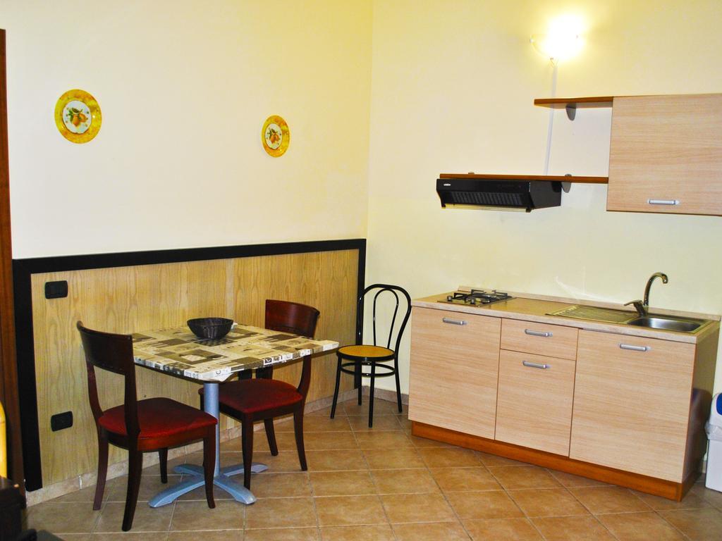 SantʼAgata di Militello Red Hotel Sant'Elia חדר תמונה