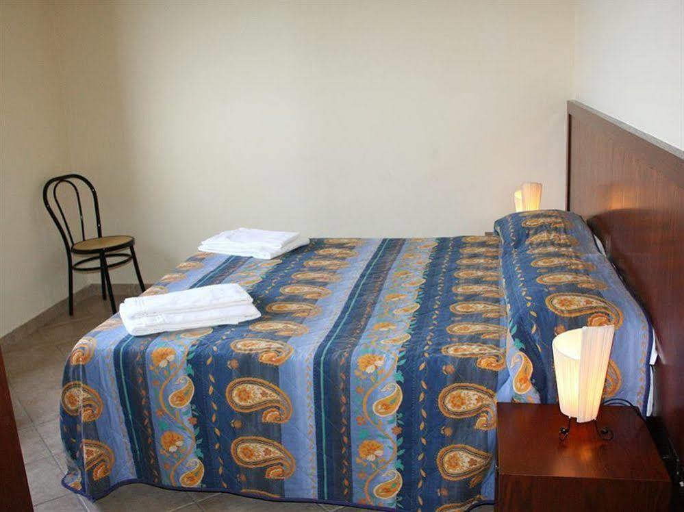 SantʼAgata di Militello Red Hotel Sant'Elia מראה חיצוני תמונה