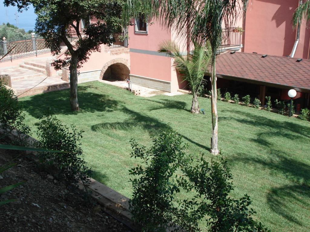 SantʼAgata di Militello Red Hotel Sant'Elia מראה חיצוני תמונה